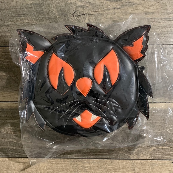 Love Pain and Stitches Pumpkin Cult Cat Face Bag - Picture 2 of 5